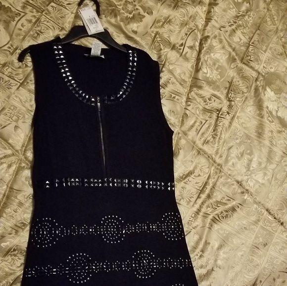 Dress - Picture 2 of 7